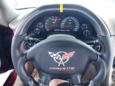 Used 2003 Chevrolet Corvette Coupe w/ Preferred Equipment Group RWD image 21
