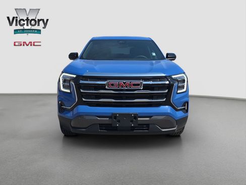 New 2026 GMC Terrain Elevation w/ Technology Package II AWD/4WD image 2