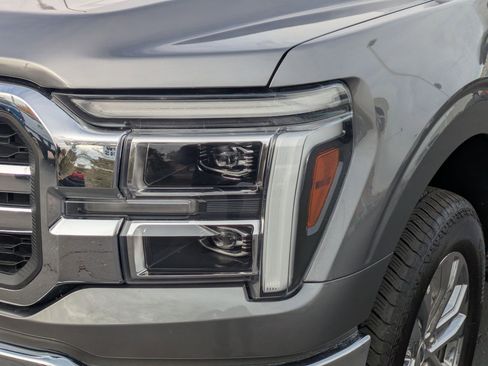 Used 2025 Ford F150 Lariat w/ Equipment Group 501A Mid image 10