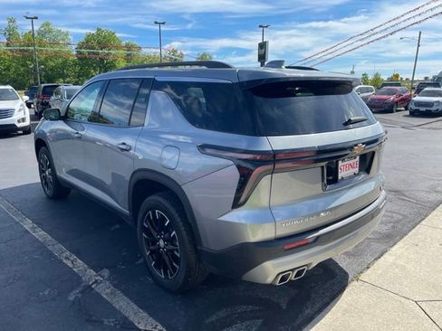 Used 2025 Chevrolet Traverse LT w/ Sun and Wheel Package AWD/4WD image 6