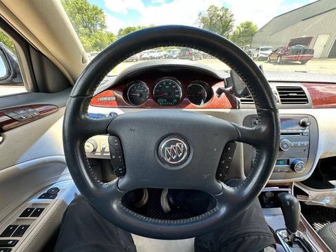 Used 2006 Buick Lucerne CXL w/ Luxury Package FWD image 34