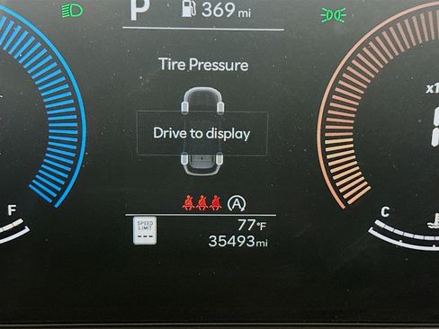 Used 2025 Hyundai Tucson SEL image 19