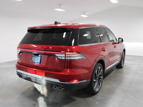 New 2026 Lincoln Aviator Reserve image 8