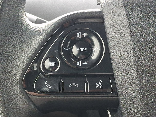 Used 2022 Toyota Prius LE FWD image 22