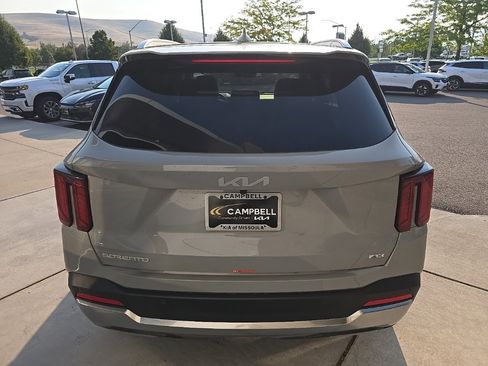 New 2026 Kia Sorento S w/ S Panoramic Sunroof Package image 5