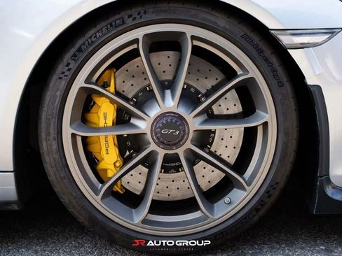 Used 2014 Porsche 911 GT3 image 22