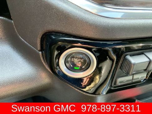 Used 2024 GMC Sierra 1500 SLT w/ SLT Premium Plus Package AWD/4WD image 18