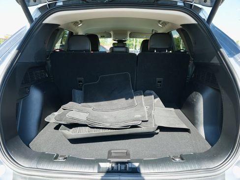 Used 2022 Ford Escape Titanium image 6