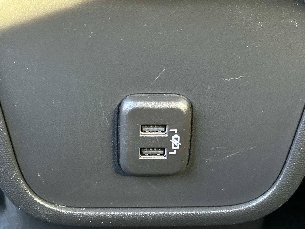 Used 2023 Chevrolet Equinox LS w/ LS Convenience Package FWD image 18