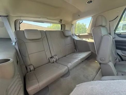 Used 2015 Chevrolet Tahoe LTZ RWD image 16