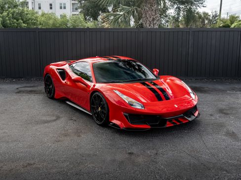 Used 2019 Ferrari 488 Pista Coupe RWD image 25