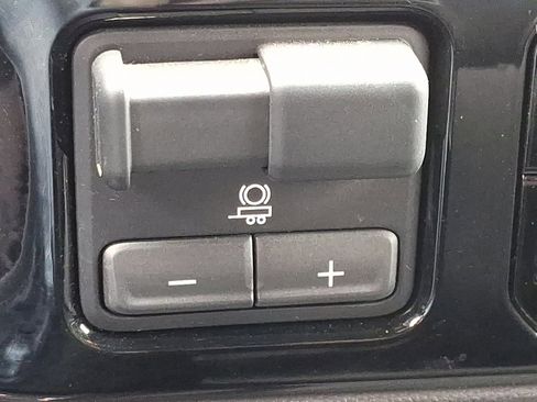 Used 2024 GMC Sierra 1500 SLE image 26