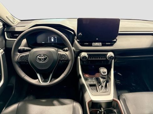 Used 2023 Toyota RAV4 Limited image 21