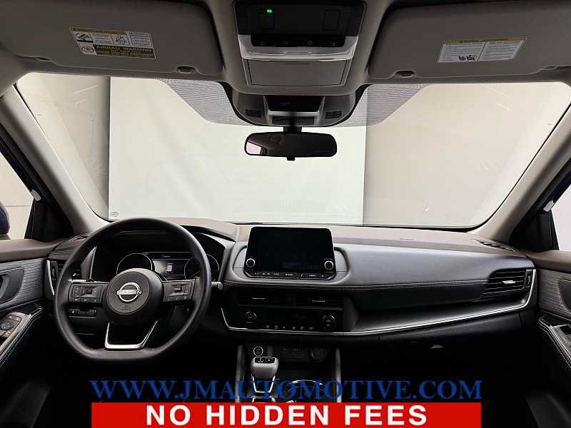 Used 2023 Nissan Rogue SV AWD/4WD image 11