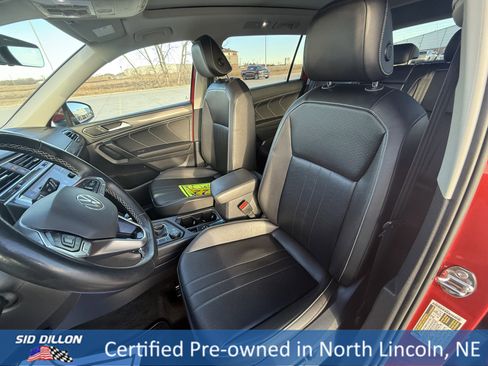 Used 2022 Volkswagen Tiguan SE image 18