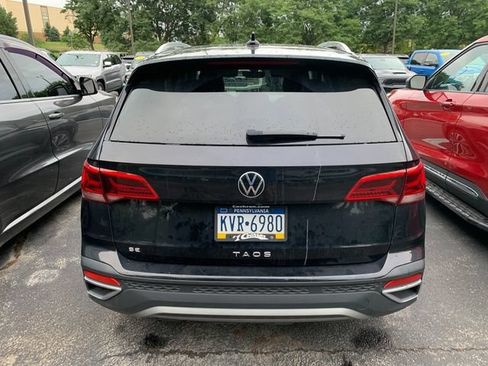 Used 2022 Volkswagen Taos SE w/ IQ.Drive SE Package FWD image 5