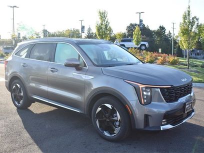 Used 2025 Kia Sorento EX w/ EX Panoramic Sunroof Package
