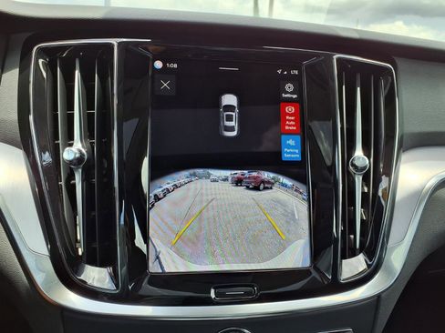 Certified 2025 Volvo S60 B5 Core w/ Protection Package Premier FWD image 28