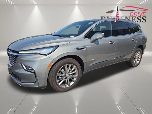 Certified 2023 Buick Enclave Avenir w/ Avenir Technology Package AWD/4WD image 4