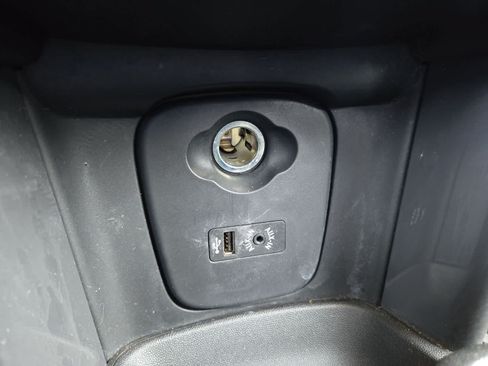 Used 2018 MINI Cooper 4-Door Hardtop FWD image 28