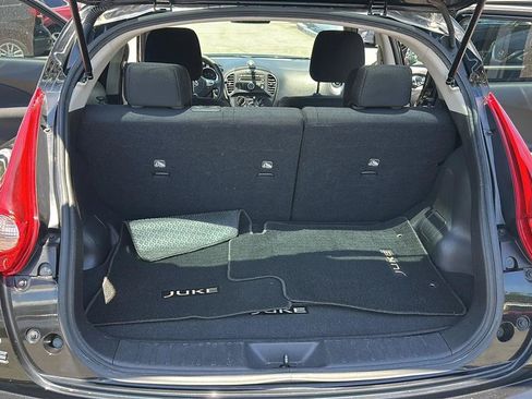 Used 2014 Nissan Juke S FWD image 43