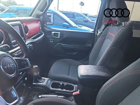 Used 2021 Jeep Gladiator Rubicon w/ Cold Weather Group AWD/4WD image 13