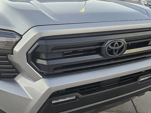 Used 2024 Toyota Tacoma SR5 image 3