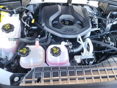 Used 2022 Jeep Grand Cherokee Summit w/ Advanced Protech Group IV image 18