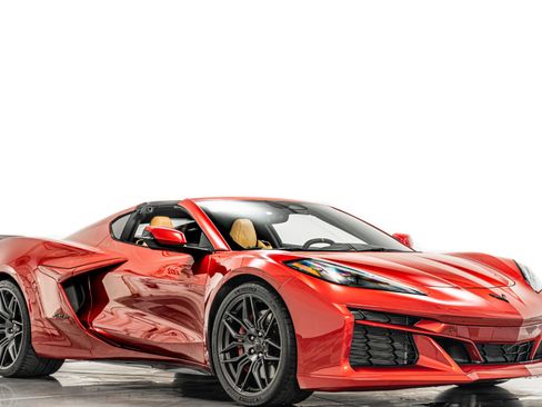 Used 2024 Chevrolet Corvette Z06 image 34