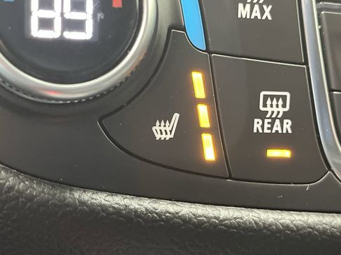 Certified 2023 Chevrolet Equinox LT image 21