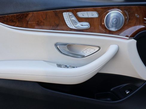Used 2018 Mercedes-Benz E 300 E 300 image 10