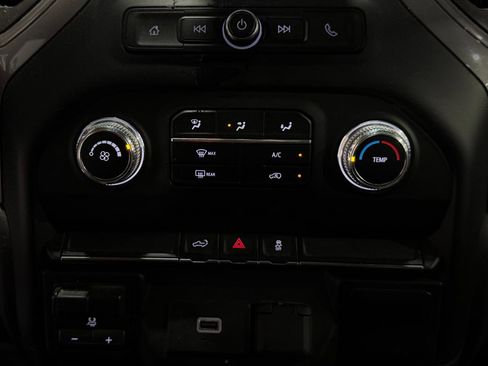Used 2020 GMC Sierra 2500 4x4 Regular Cab w/ Convenience Package image 6