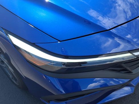 Certified 2025 Hyundai Elantra Sport FWD image 13
