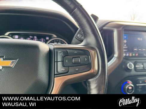 Used 2021 Chevrolet Silverado 1500 High Country w/ Technology Package image 17