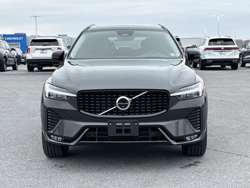 Used 2023 Volvo XC60 B5 Ultimate w/ Climate Package image 28