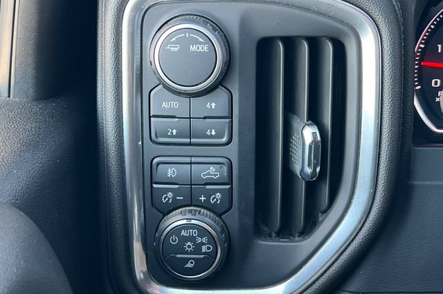 Used 2022 Chevrolet Silverado 2500 LTZ w/ LTZ Convenience Package AWD/4WD image 34