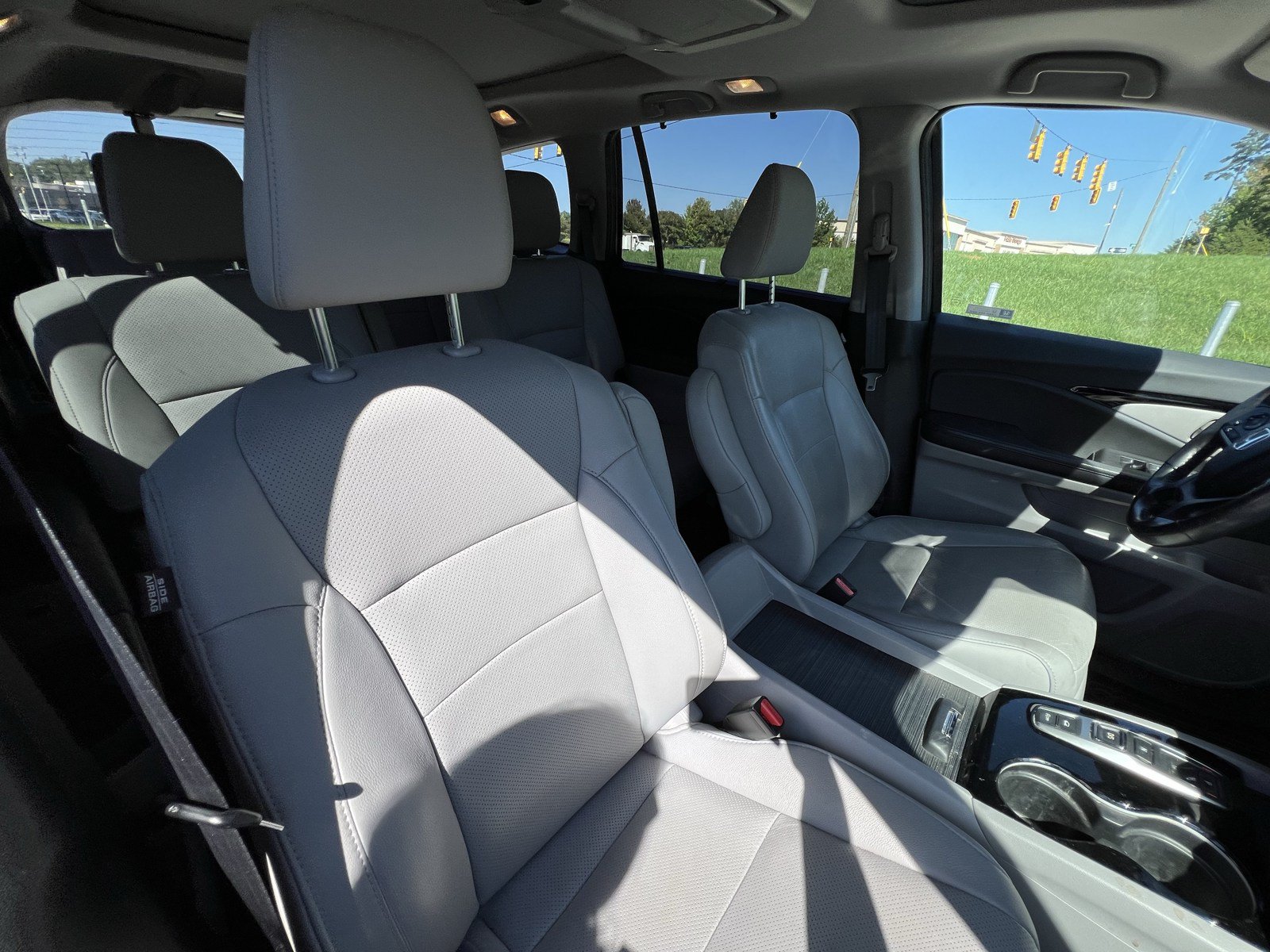Used 2019 Honda Pilot Elite image 35
