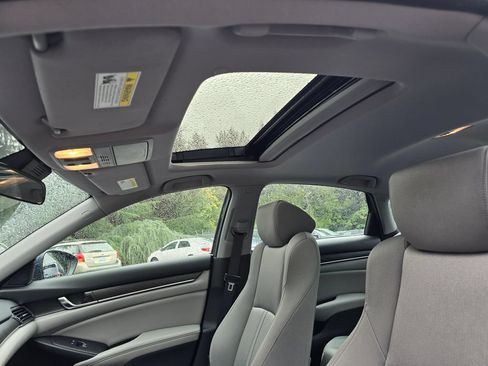 Used 2020 Honda Accord EX image 12