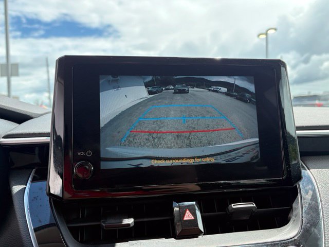 Used 2025 Toyota Corolla LE FWD image 5