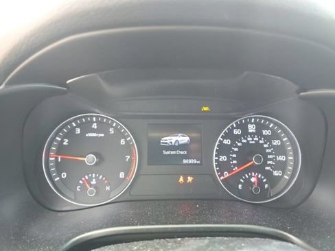 Used 2020 Kia Forte LXS FWD image 11