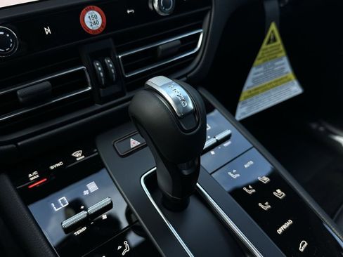 New 2026 Porsche Macan S image 16