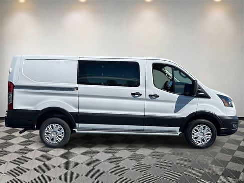 Used 2025 Ford Transit 250 Low Roof w/ Exterior Upgrade Package RWD image 2
