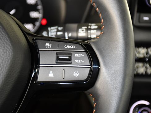 Certified 2025 Honda HR-V Sport image 21