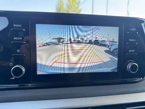 Used 2021 Kia K5 LXS FWD image 15