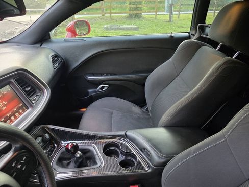 Used 2016 Dodge Challenger R/T Scat Pack RWD image 17