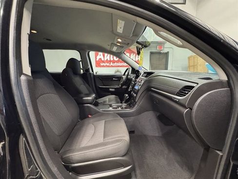Used 2015 Chevrolet Traverse LT w/ Style and Technology Package AWD/4WD image 9