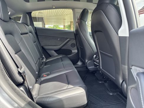 Used 2025 Tesla Model Y Performance AWD/4WD image 25