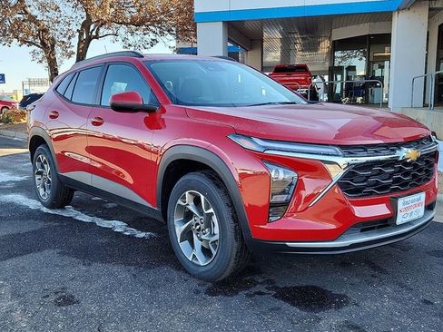 New 2026 Chevrolet Trax LT w/ Driver Confidence Package image 4