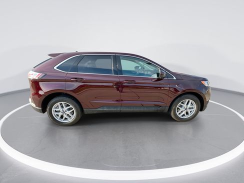 Used 2021 Ford Edge SEL w/ Convenience Package AWD/4WD image 9