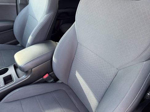 Used 2018 Kia Sorento L image 13